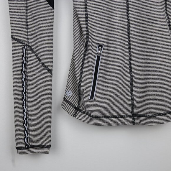 LULULEMON Star Runner Long Sleeve in Tonka Stripe Cashew / Heathered Black - Picture 6 of 9